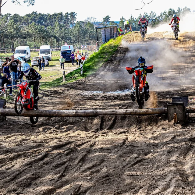 🇩🇪 📃BULLETIN - RENNABLAUF WEINBERG XTREM ENDURO HAMMA 16./17.05.2025

https://www.hardenduro-germany.de/wp-content/uploads/2025/05/Bulletin3_25.pdf
_______________________________________________
🇬🇧 📃BULLETIN - RACE PROCEDURE WEINBERG XTREM ENDURO HAMMA 16./17.05.2025

https://www.hardenduro-germany.de/wp-content/uploads/2025/05/Bulletin3_25.pdf

Foto: Uwe Ficker #hardenduroseriesgermany