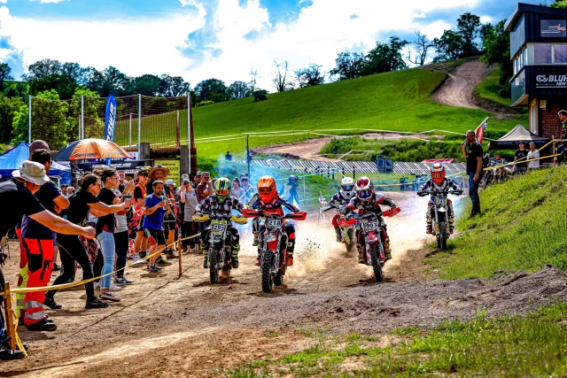 NUR NOCH WENIGE TAGE BIS ZUM NENNSCHLUSS DER LUMINUS ENERGIE HESG KIDS IN HAMMA 🔥

➡️JETZT ANMELDEN: https://www.hardenduro-germany.de/weinberg-xtrem-enduro-17-05-2025-registration-luminus-hesg-kids/

Foto: @michel238pic #hardenduroseriesgermany